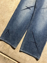 Load image into Gallery viewer, Vintage Phat Farm Baggy Denim Jeans (36x32)
