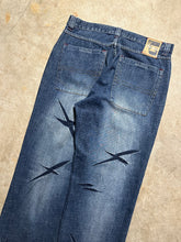 Load image into Gallery viewer, Vintage Phat Farm Baggy Denim Jeans (36x32)
