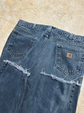 Load image into Gallery viewer, Vintage Carhartt Dark Vintage Blue Denim Jeans (38x30)
