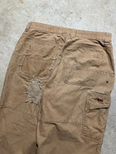 Load image into Gallery viewer, Early 00s Jackson Hole Wyoming Mountain Khakis Double Knees (32x32)
