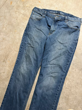 Load image into Gallery viewer, Y2K Carhartt Relaxed Fit Darkstone Denim Pants (38x31)
