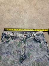 Load image into Gallery viewer, Vintage Wrangler Cactus Aztec 1990s Womens Cowboy Cut Jeans (30x33)
