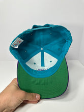 Load image into Gallery viewer, Vintage Charlotte Hornets 90s Two Tone NBA Snapback Hat
