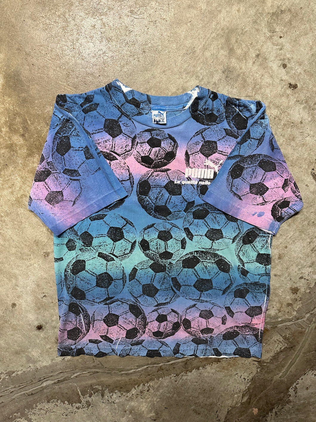 Vintage Puma La Qualita Nello 90s Soccer Futbol All Over Print Tee (Boxy Large)