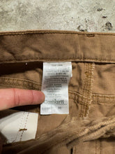 Load image into Gallery viewer, 00&#39;s Carhartt Canvas Dark Khaki Utility Shorts (30)
