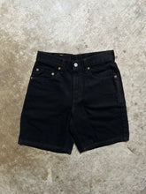 Load image into Gallery viewer, Vintage Levis 550 Black Denim Jorts (28)
