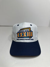 Load image into Gallery viewer, Vintage Super Bowl XXXIII 1999 Denver Broncos Snapback Hat
