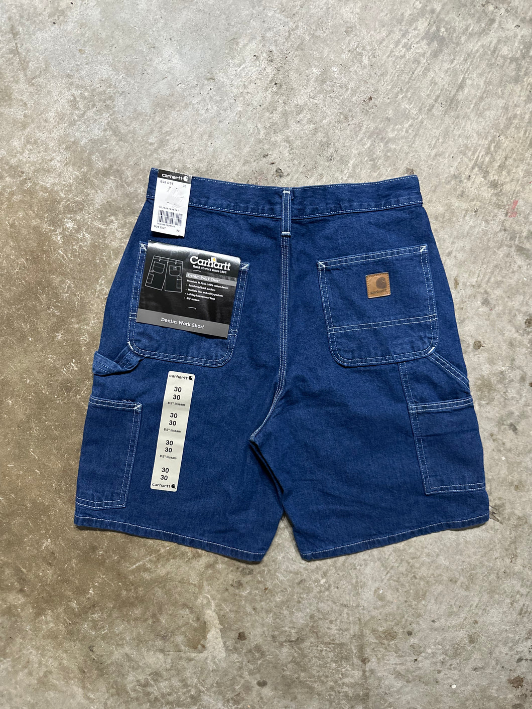 00's Carhartt Darkstone Denim Work Jorts (30)