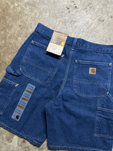 Load image into Gallery viewer, 00&#39;s Carhartt Darkstone Denim Work Jorts (31)
