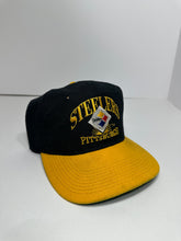 Load image into Gallery viewer, Vintage Pittsburgh Steelers 1990s NFL Snapback Hat
