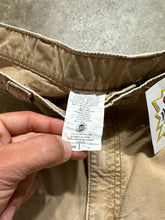 Load image into Gallery viewer, 00&#39;s Carhartt Canvas Faded Work Shorts (36)
