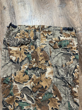 Load image into Gallery viewer, Vintage Walls Woodland Advantage Camo Pants (35x32)
