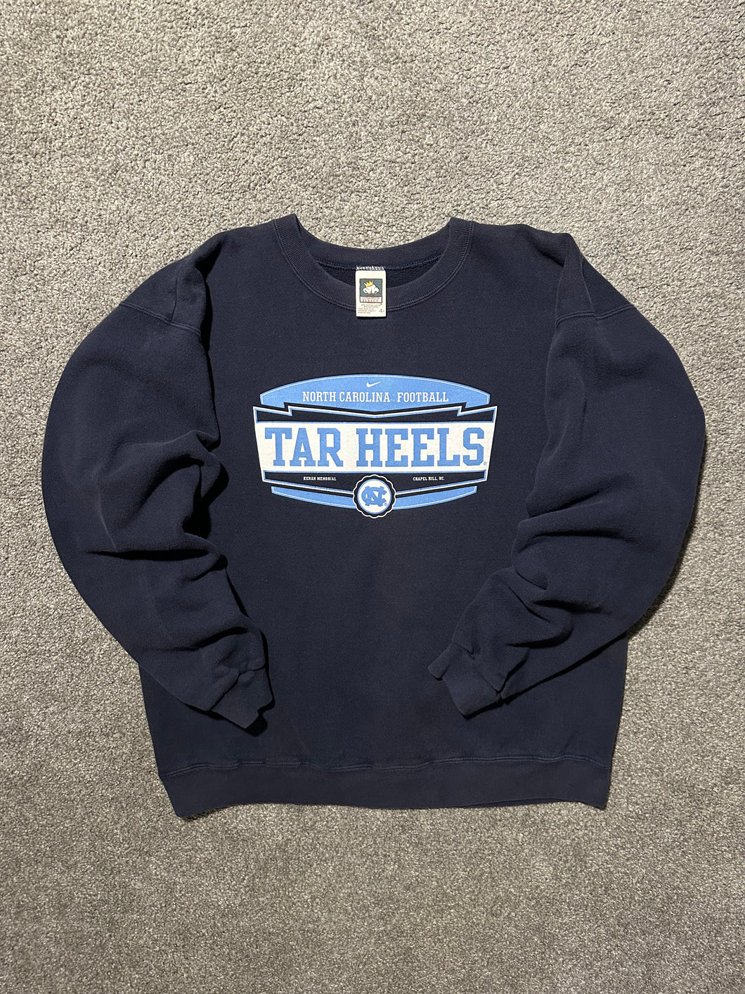 Vintage UNC Tar Heels Sweatshirt (Boxy Large)
